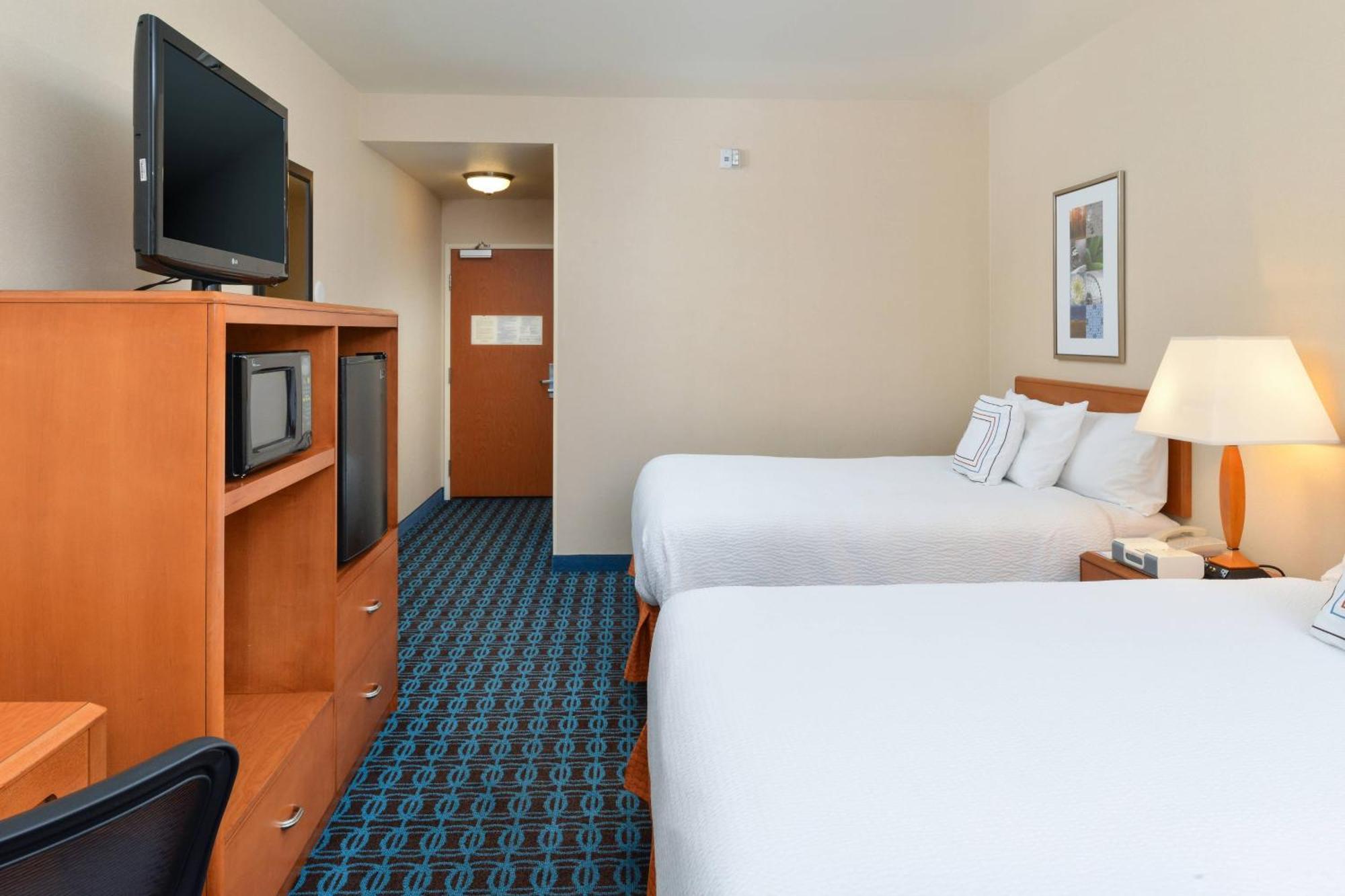 Fairfield And By Marriott Hotel Elk Grove